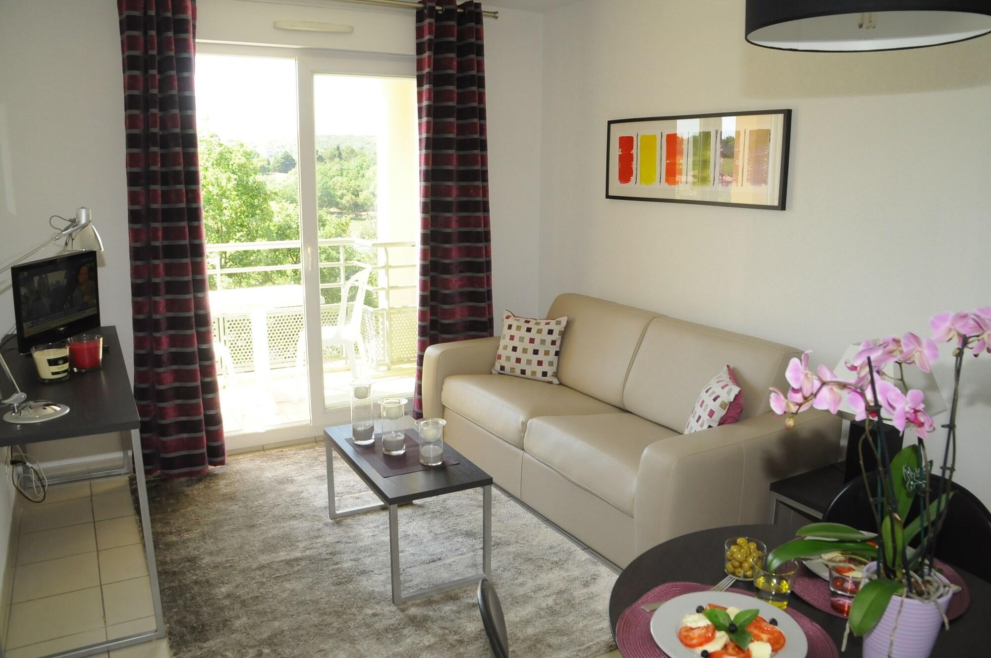 Néméa Appart'hotel Green side Biot Sophia Antipolis Buitenkant foto