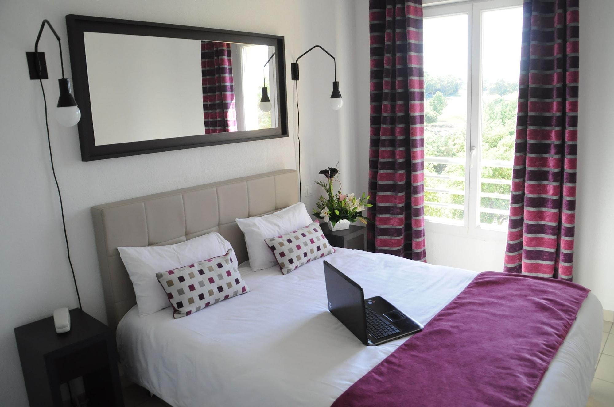 Néméa Appart'hotel Green side Biot Sophia Antipolis Buitenkant foto
